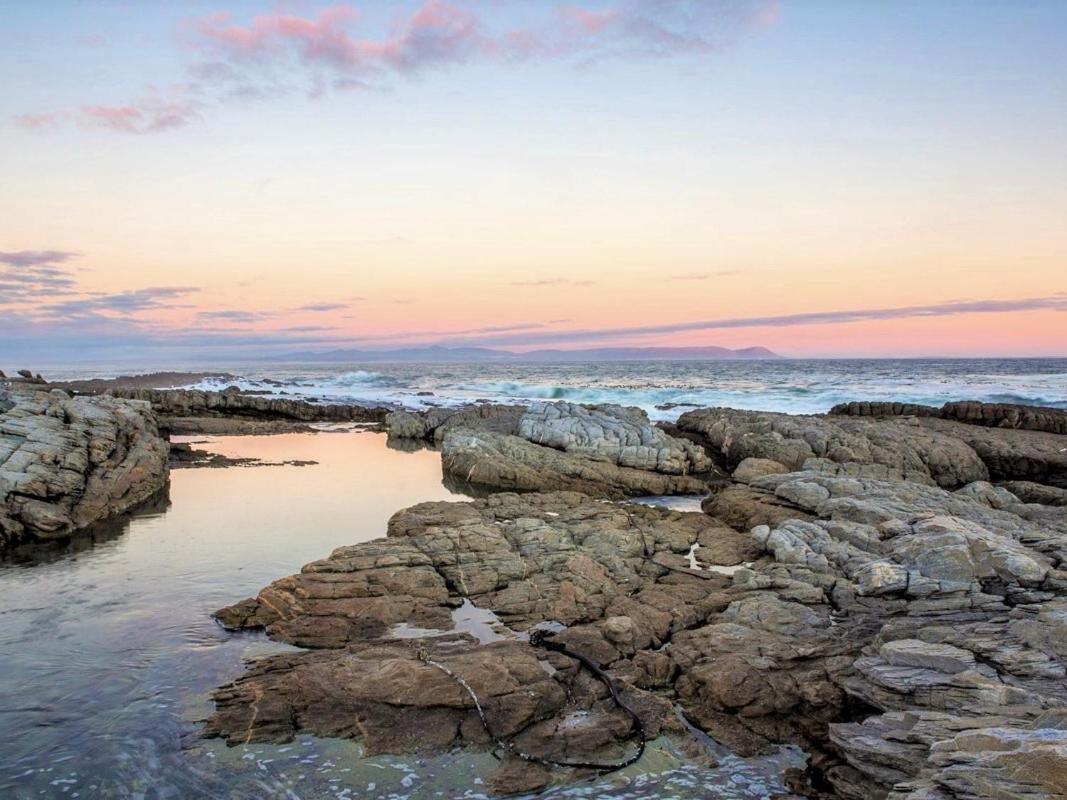 Beachfront House - Hermanus Whale View Vila Exterior foto